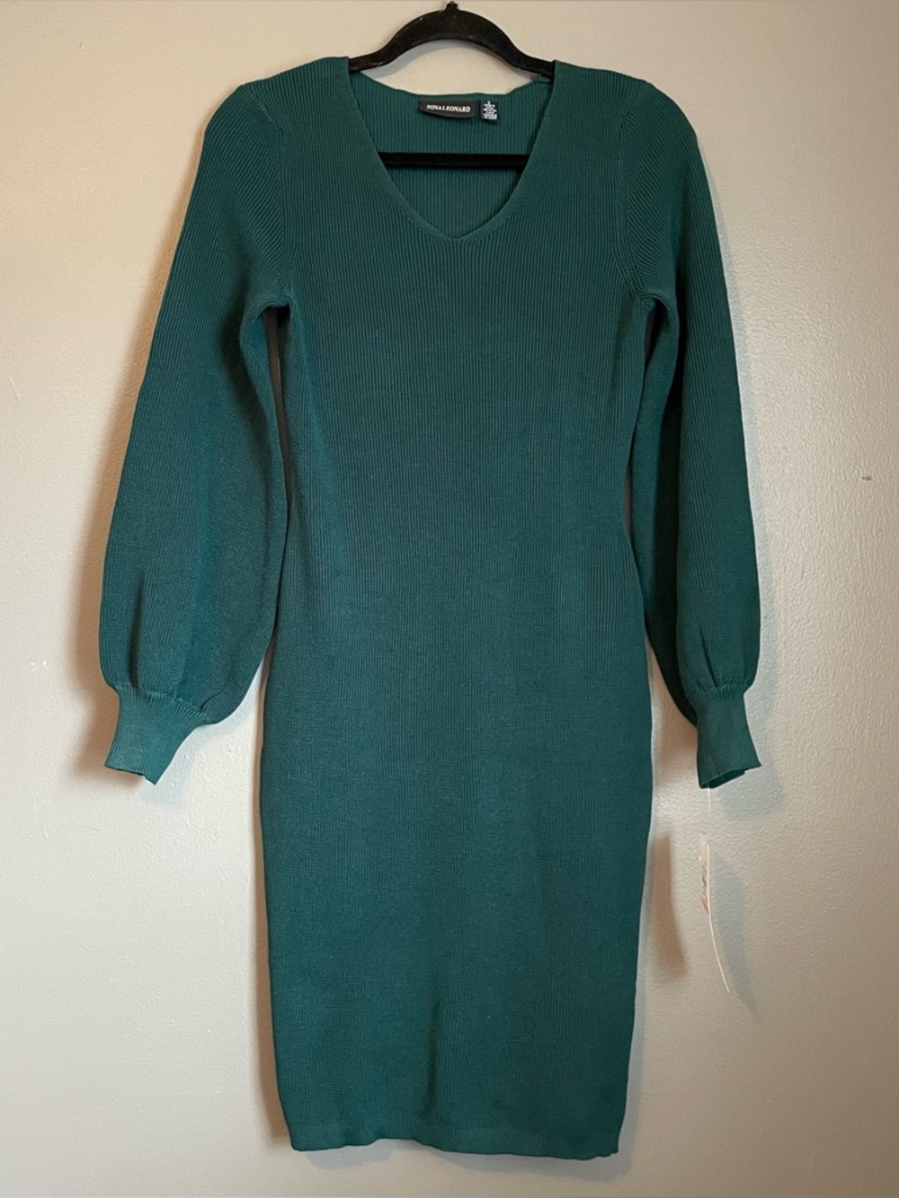 NWT Nina Leonard Sz Small Long Sleeve V-neck Green Sweater Mini Dress Ret $50!
